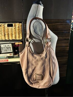 Vintage Lusher Soft Blush Leather Shoulder Bag with Stud Accent